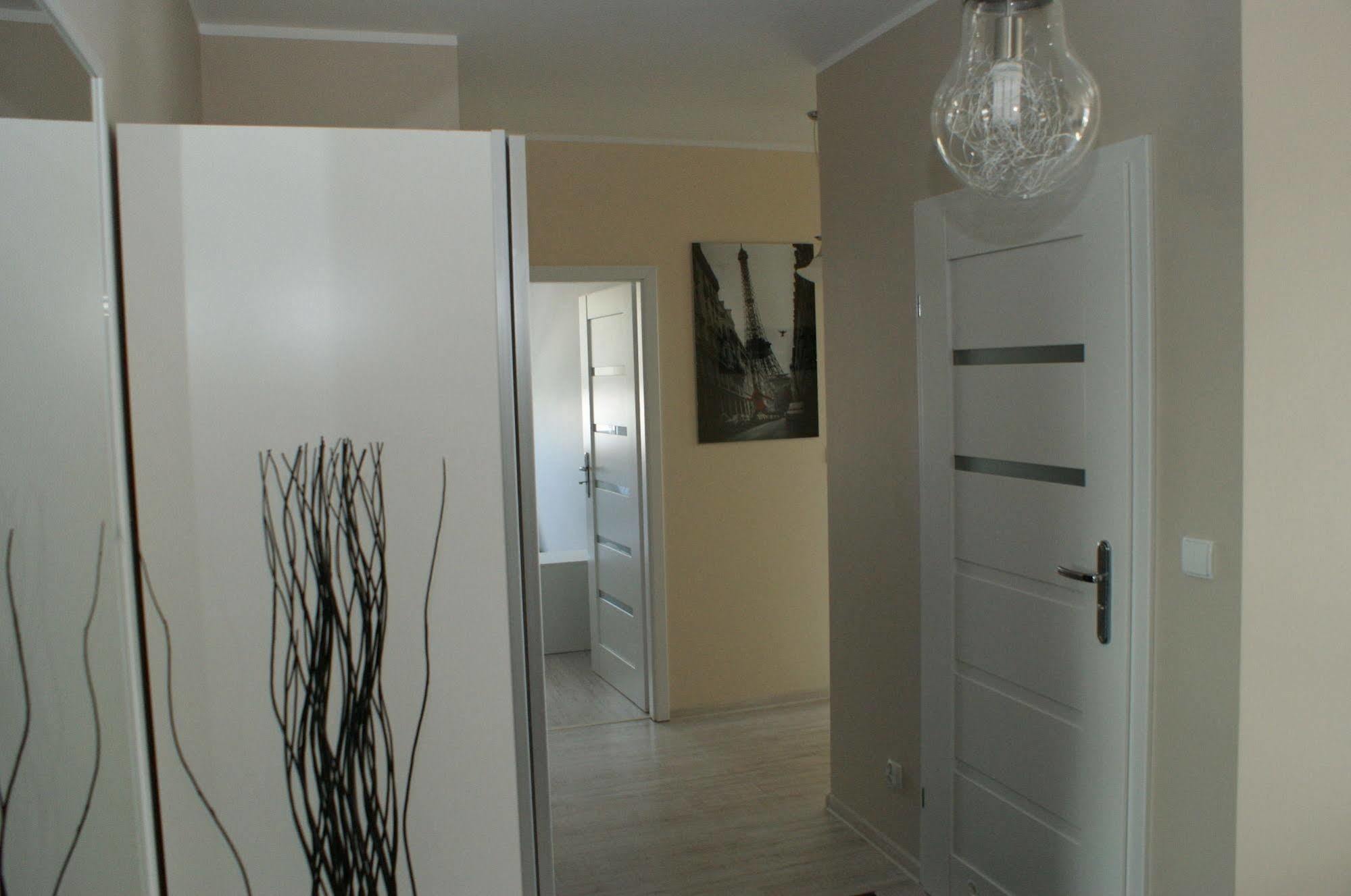 Irs Royal Apartments Apartamenty Irs Aviator Γκντανσκ Εξωτερικό φωτογραφία